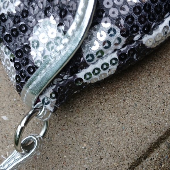 Girls Sequin Crossbody Bag - Black and Silver Polka Dot NWOT - Picture 4 of 16
